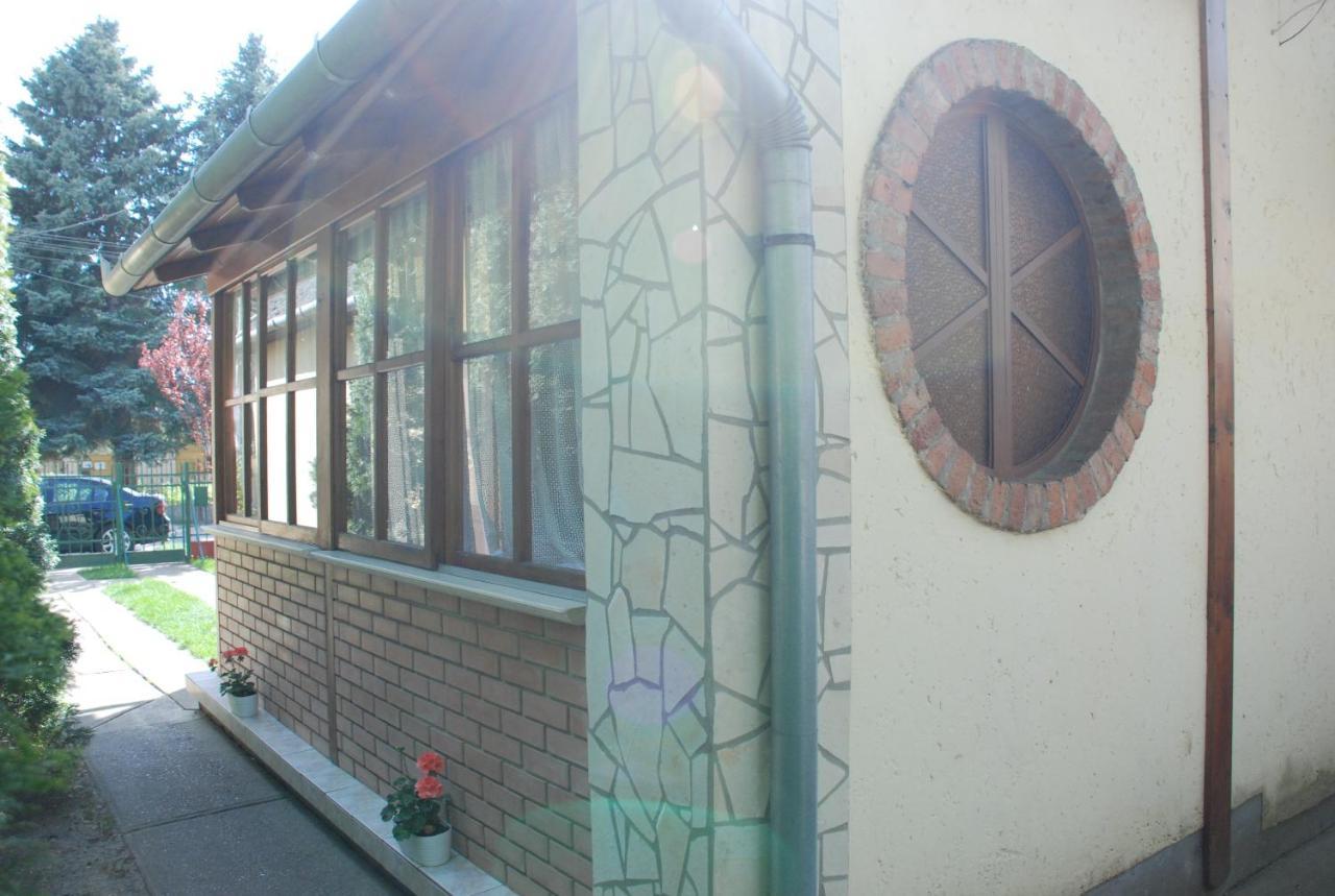 Kisvirág Apartman Hajdúszoboszló Exterior foto