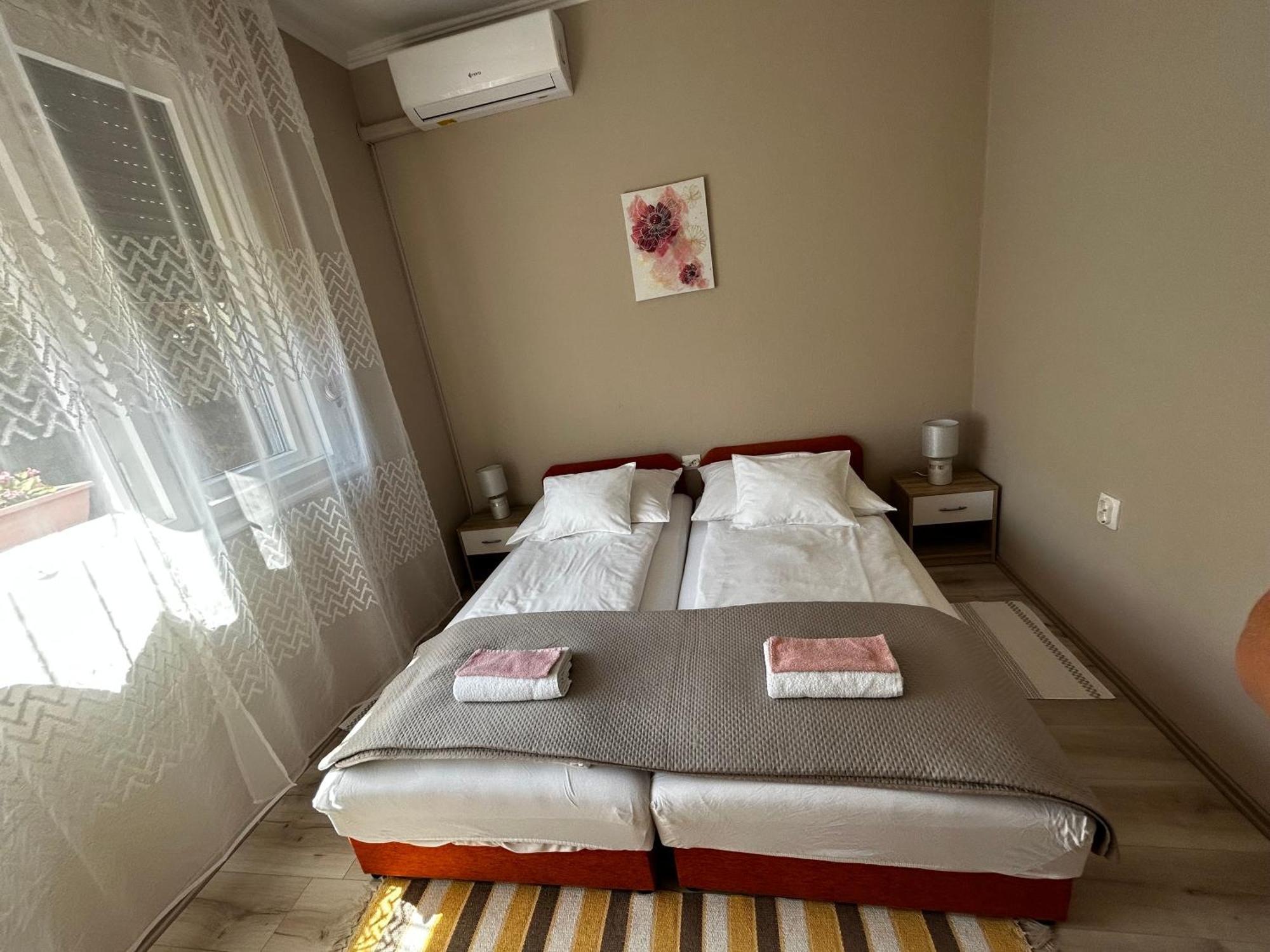 Kisvirág Apartman Hajdúszoboszló Exterior foto